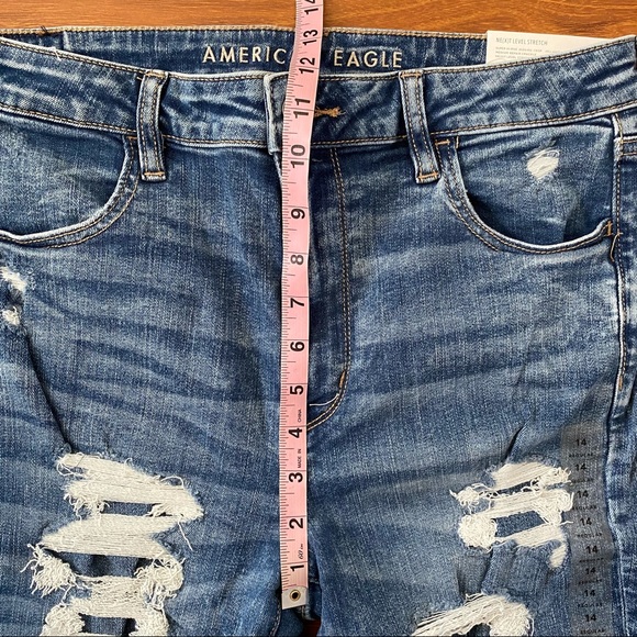 American Eagle Super Hi Rise Jeans size 14 / 32 W - Picture 3 of 11